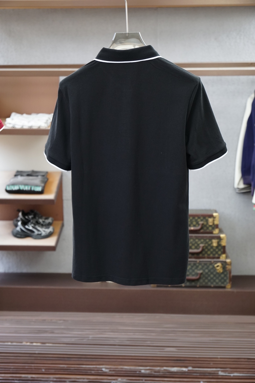 Lv 路易威登/2026春夏新品男士短袖Polo衫，以利落简约线条勾勒经典轮廓，💤💕🎊💐纯色主调低调中流