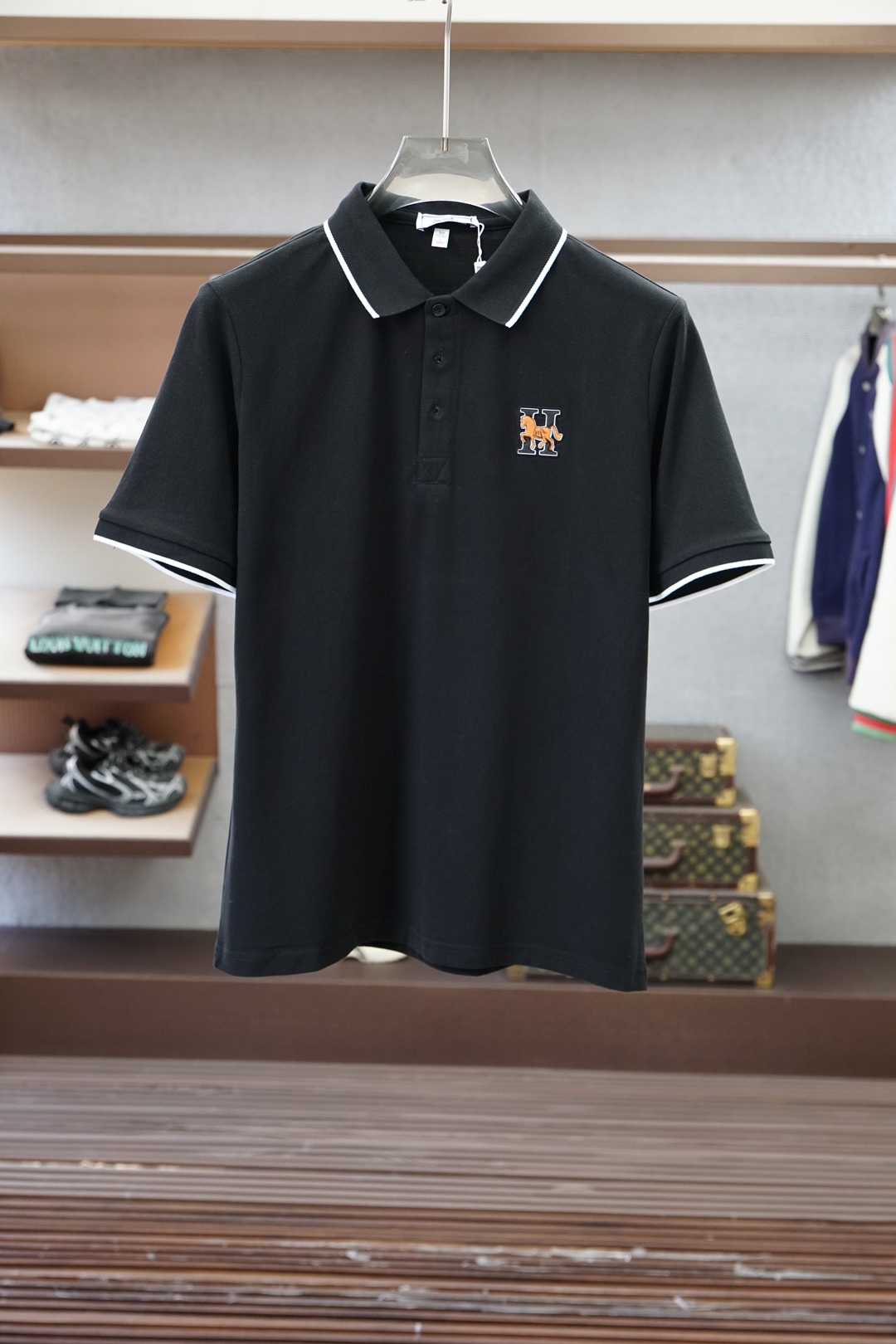 爱马仕，Hermes，2026春夏新品男士短袖Polo衫，以利落简约线条勾勒经典轮廓，💤💕🎊💐纯色主调低