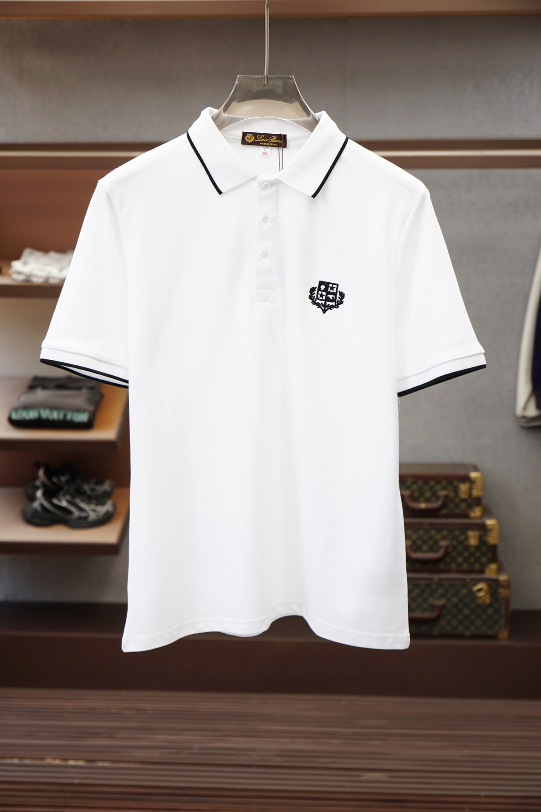 Loro Piana/2026春夏新品男士短袖Polo衫，以利落简约线条勾勒经典轮廓，💤💕🎊💐纯色主调低