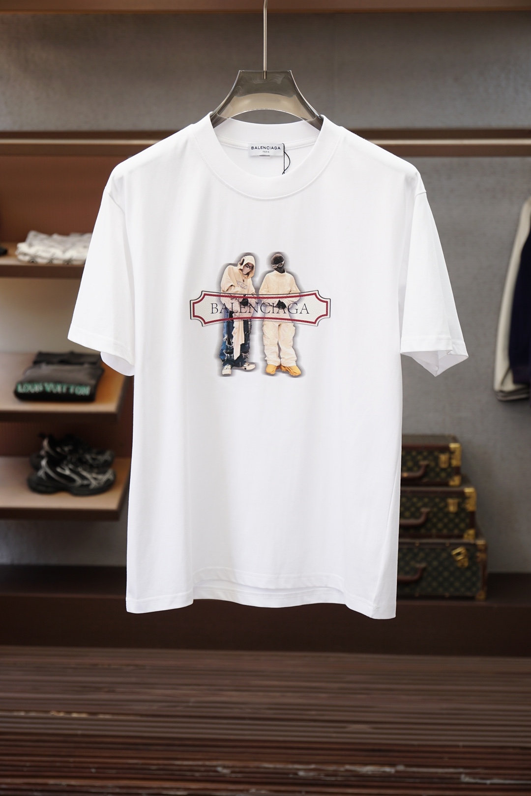 巴黎世家/-SS26春夏新品，官网1.1官网1.1最新款，🍻🌹💤💕胸前刺绣大Logo字母，满满时尚感，选