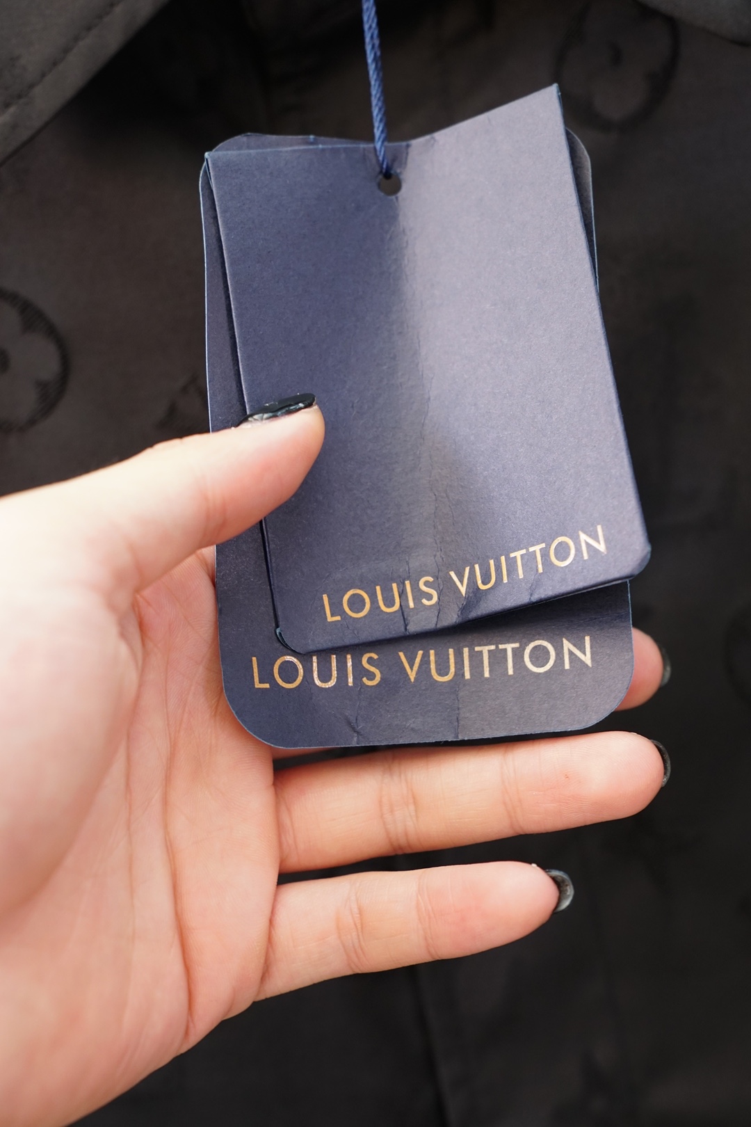 LV 🔥时尚休闲外套长裤套装 采用客供高密度超超提花材质面料，软糯亲肤，抗皱立挺有型，品牌字母logo，