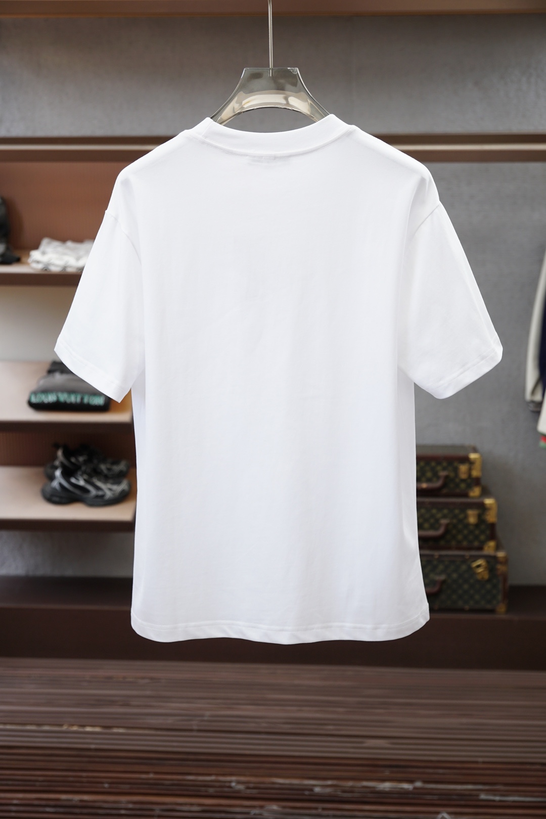 Dior迪奥26新品专柜代购臻选高版本质地A级 26/S夏季专柜最新款圆领短袖 高端订制 设计前卫时尚！