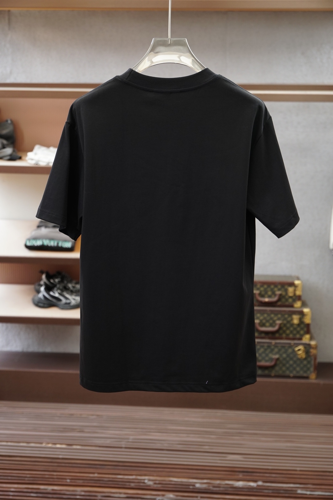 Dior迪奥26新品专柜代购臻选高版本质地A级 26/S夏季专柜最新款圆领短袖 高端订制 设计前卫时尚！