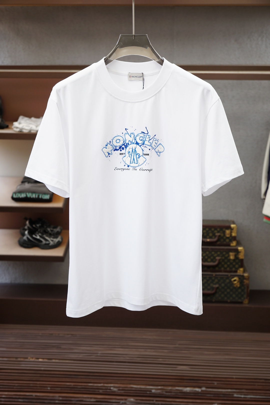 蒙口A26新品专柜代购臻选高版本质地A级 🎊🌺🌷🍻26/S夏季专柜最新款圆领短袖 高端订制 设计前卫时尚