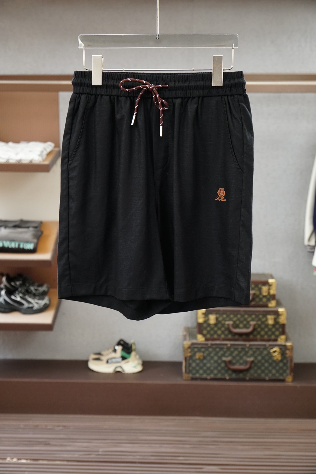 Loro Piana/🔥🔥🍻💤💐26时尚薄款休闲短裤套装 采用客供高密度纯棉材质面料，软糯亲肤，抗皱立挺