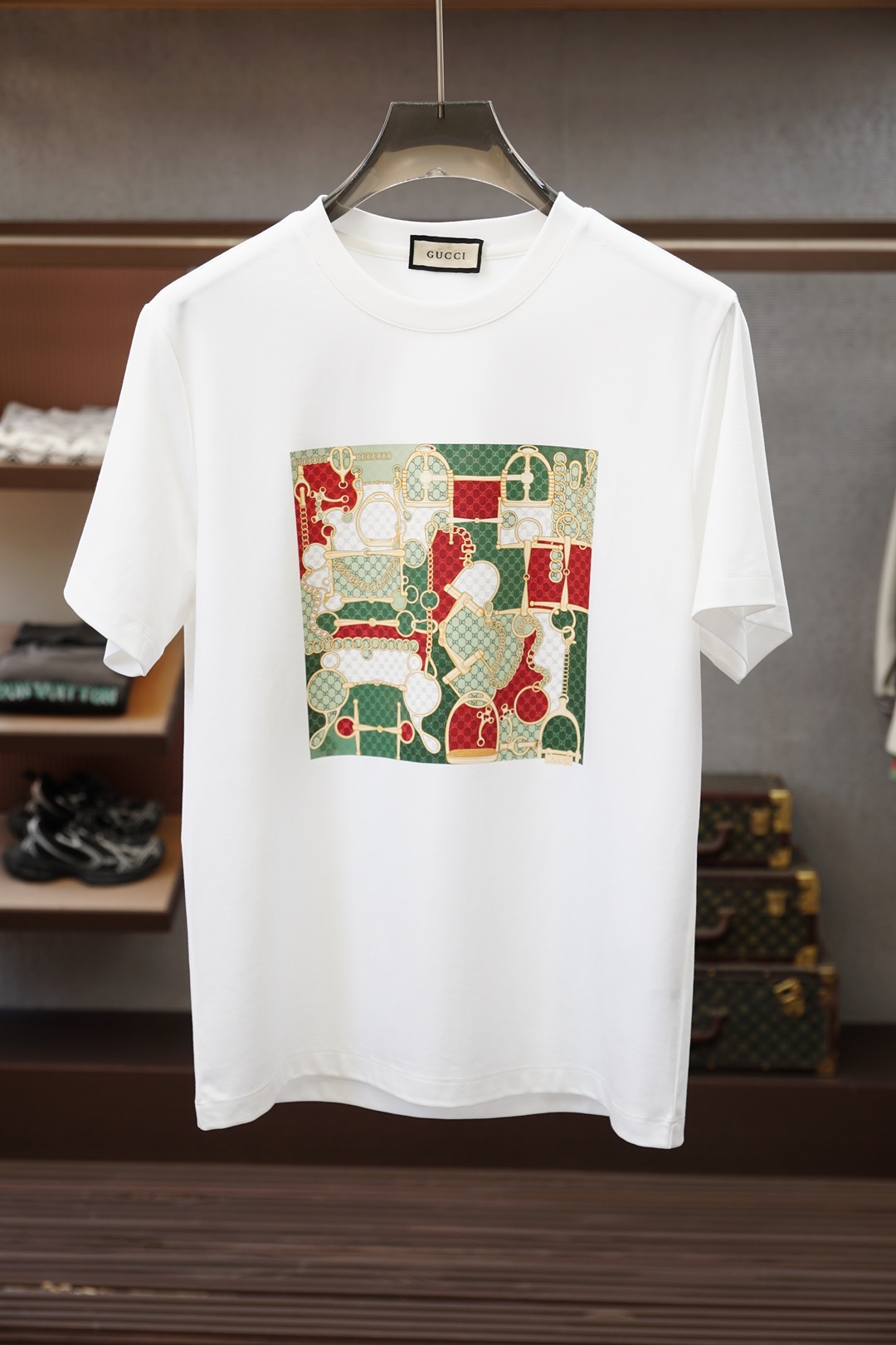 gucci，💥💕😺🌻2026春夏新款圆领T，自带高级质感，胸前Logo3D印花立体时尚，简约不单调，低调