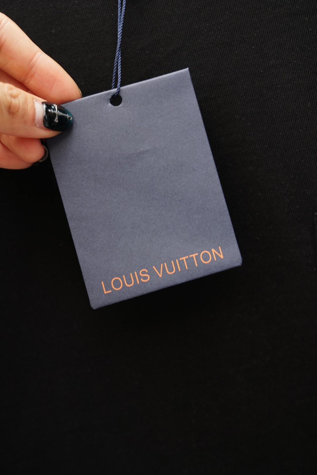 Lv，20206^春夏专柜款字母logo刺绣短袖，1.1顶级复刻，面料采用纯棉云朵棉，经洗水 缩水达26