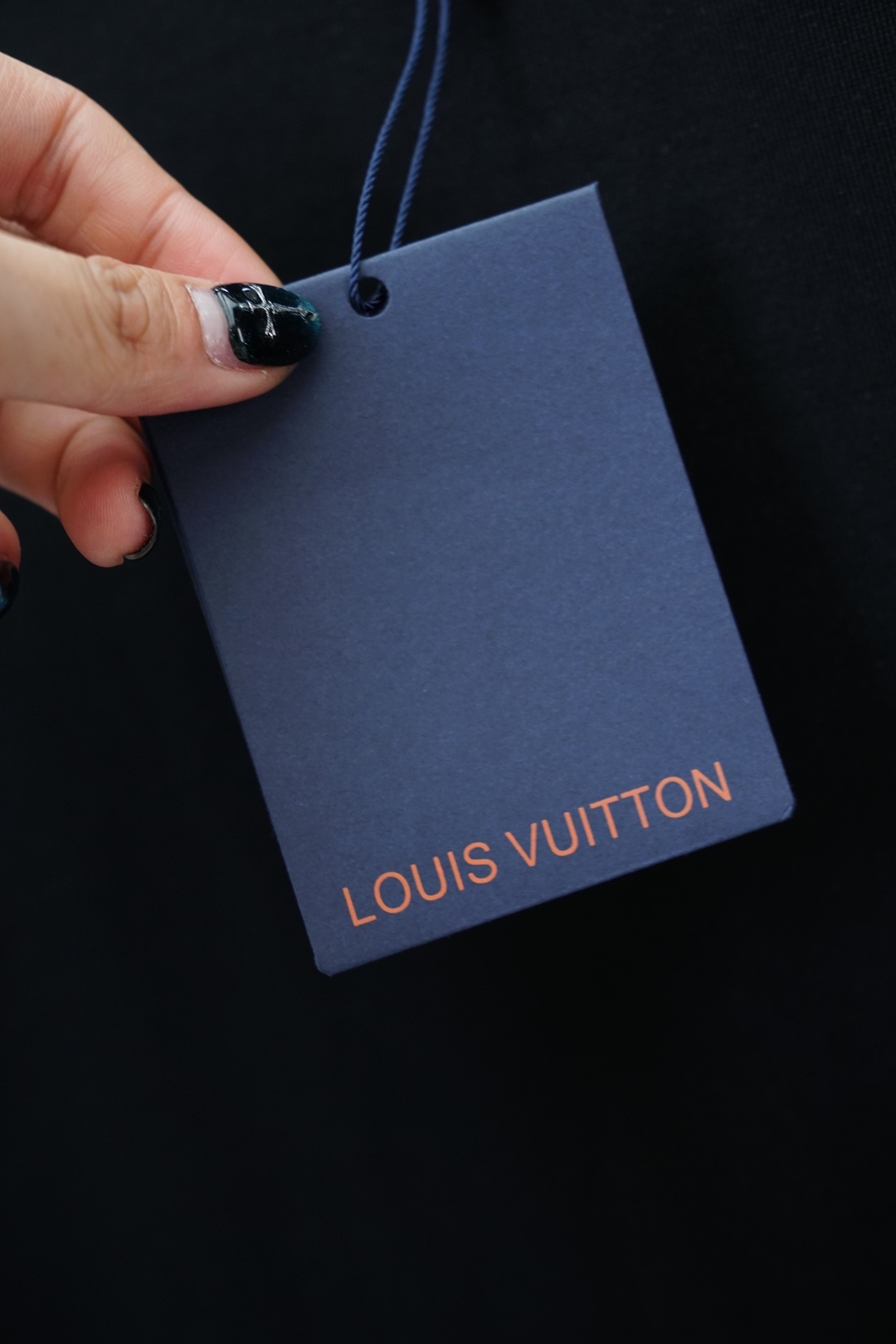 Lv，20206^春夏专柜款字母logo刺绣短袖，1.1顶级复刻，面料采用纯棉云朵棉，经洗水 缩水达26