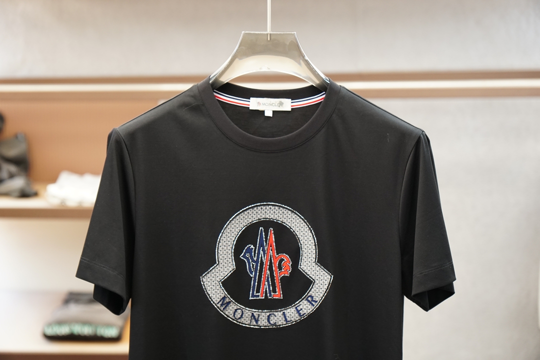 蒙口/Moncler/2026春夏男士短袖T恤，🍐🍻💤专柜1.1顶级打造，高级定制面料控必入款，极具品牌
