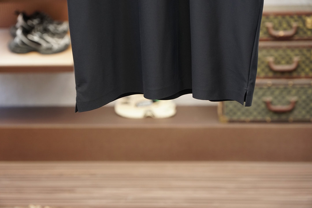 Loro Piana/2026夏款超薄速干凉爽短袖Polo，🍐💤🎊高级感满满。精选面料，丝滑亲肤、透气垂