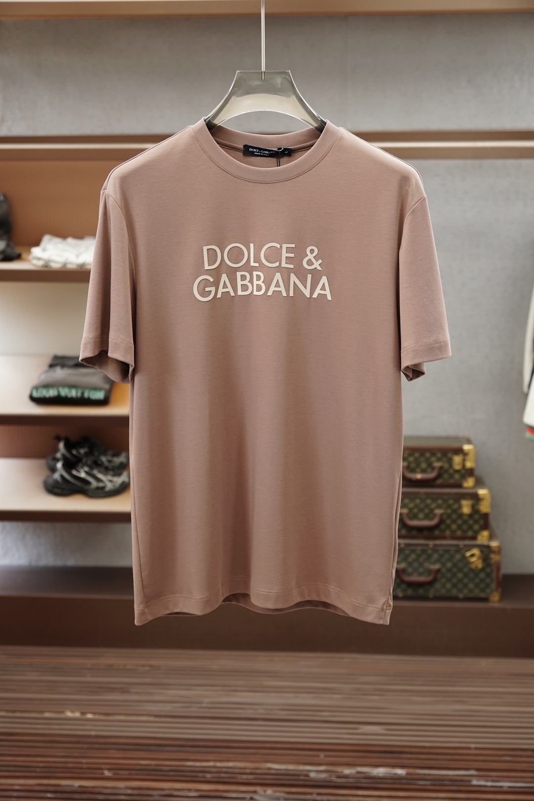 DG-26SS春夏新品印花圆领短袖T恤，胸前缀饰字母刺绣Logo设计，🔛🍭🌻🫥经典休闲单品更显精致，极简