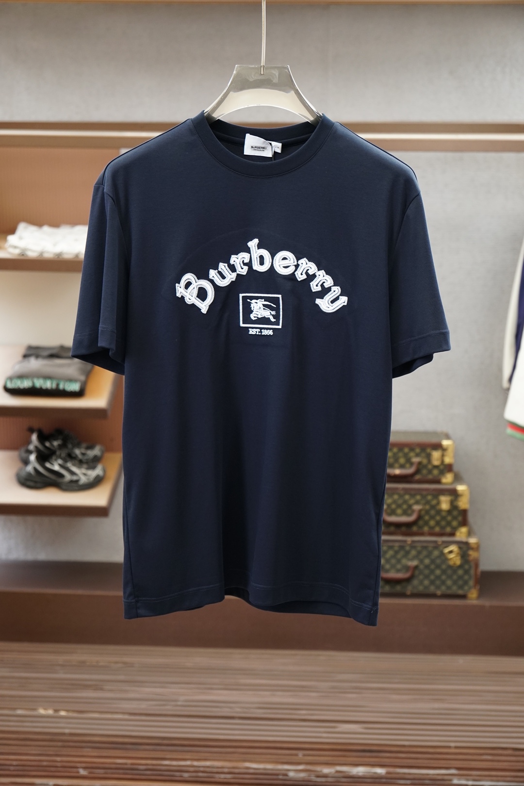 BBR 巴宝莉/26SS春夏新品印花圆领短袖T恤，胸前缀饰字母刺绣Logo设计，🔛🍭🌻🫥经典休闲单品更显