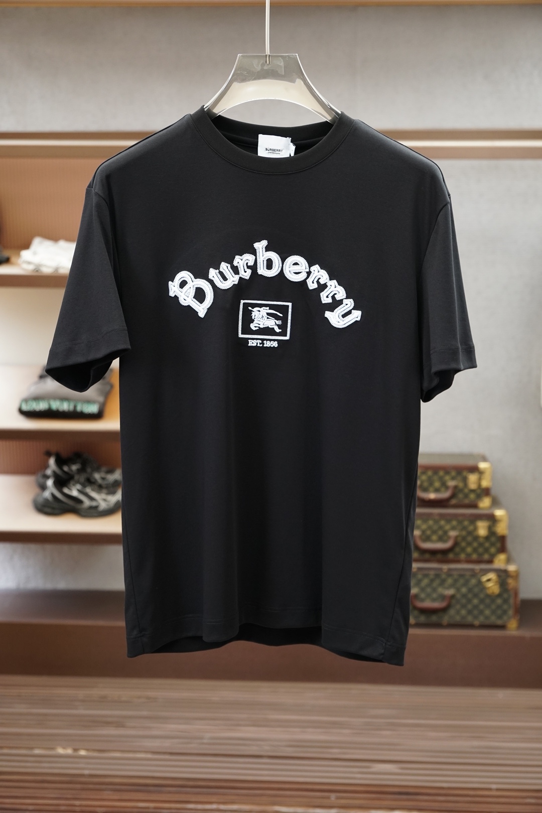 BBR 巴宝莉/26SS春夏新品印花圆领短袖T恤，胸前缀饰字母刺绣Logo设计，🔛🍭🌻🫥经典休闲单品更显