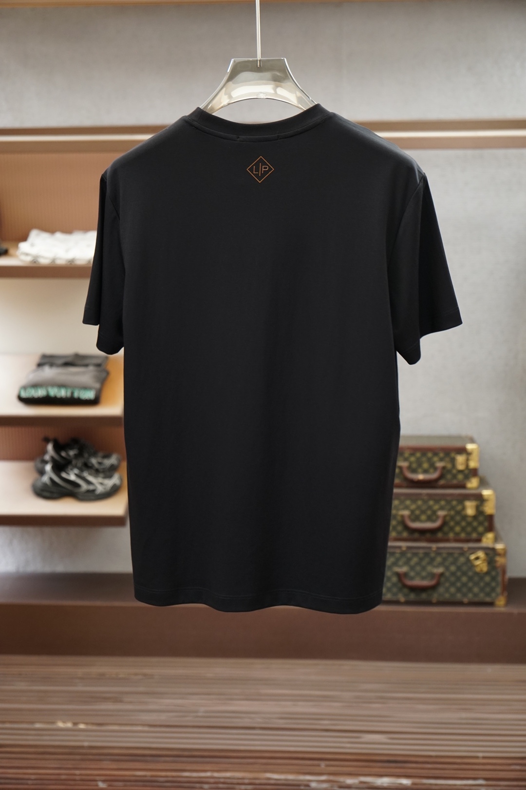 Loro Piana-26SS春夏新品印花圆领短袖T恤，胸前缀饰字母刺绣Logo设计，🔛🍭🌻🫥经典休闲单