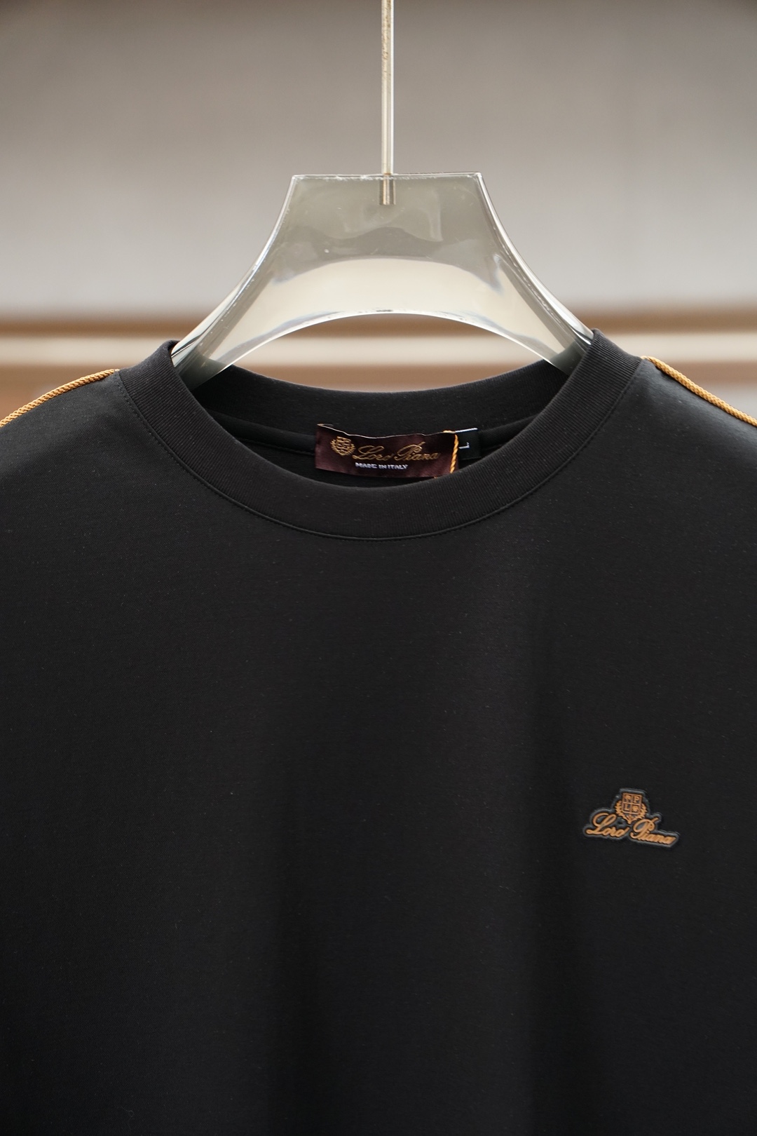 Loro Piana-26SS春夏新品印花圆领短袖T恤，胸前缀饰字母刺绣Logo设计，🔛🍭🌼🌻🫥经典休闲