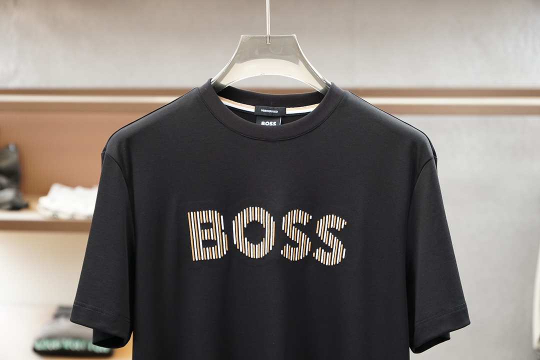 Boss 26SS春夏新品印花圆领短袖T恤，胸前印花Logo设计，🔛🍭🌼🫥经典休闲单品更显精致，极简风格