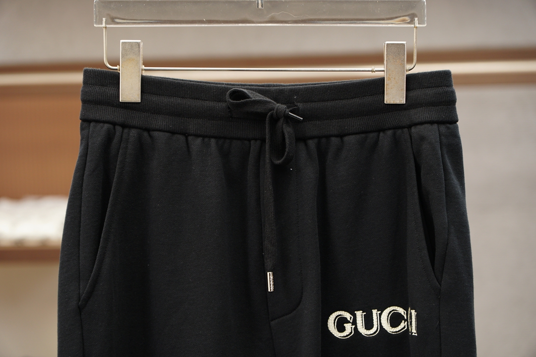 Gucci古奇，2026ss新品上线🔥🌹🍻🧨男士短裤  精选高支双面针织面料，经特殊工艺处理，实现亲肤与