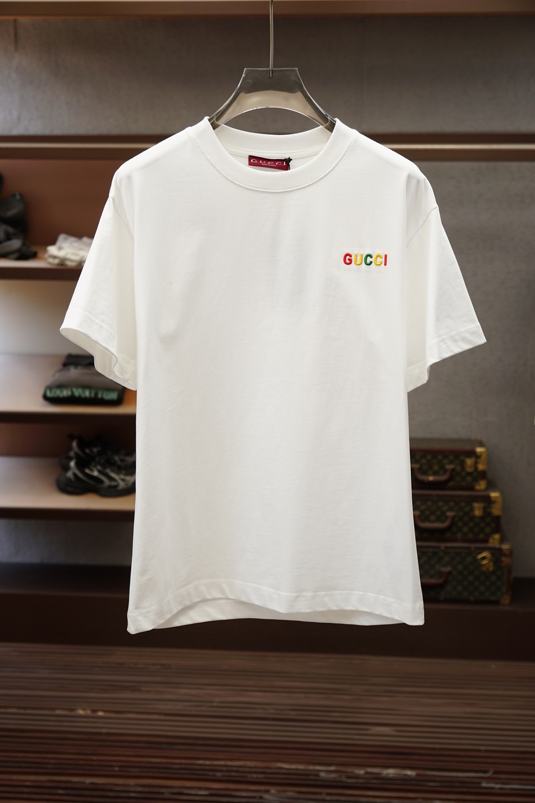 Gucci古奇/🌷👒💥💕😺🌻2026春夏新款圆领T，自带高级质感，胸前高密度刺绣Logo立体时尚，简约不