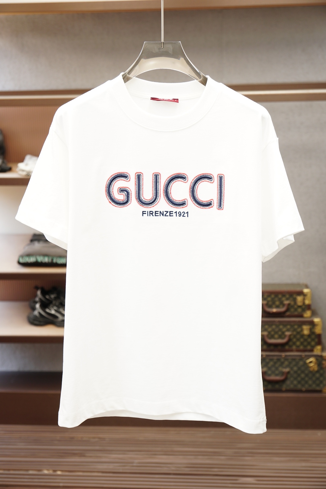 Gucci古奇/🌷👒💥💕😺🌻2026春夏新款圆领T，自带高级质感，胸前Logo高密度刺绣手工立体时尚，简