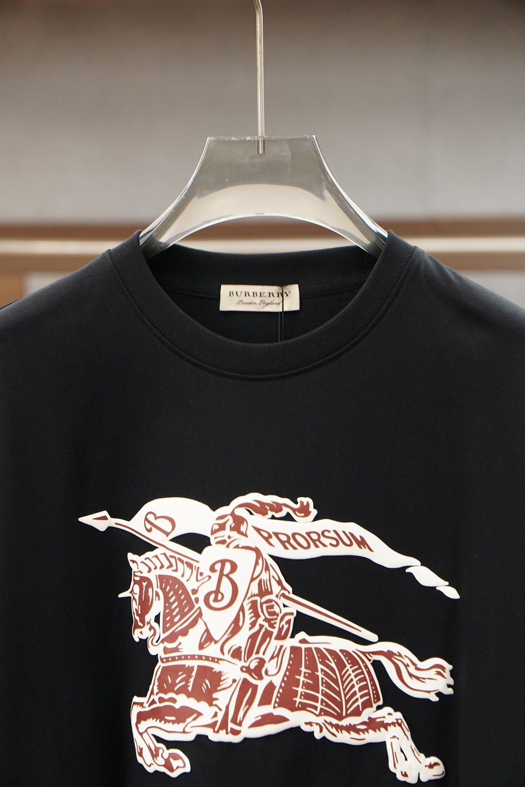 BBR 巴宝莉，🐮🔥时尚薄款休闲短裤套装 采用客供高密度纯棉材质面料，软糯亲肤，抗皱立挺有型，品牌字母l