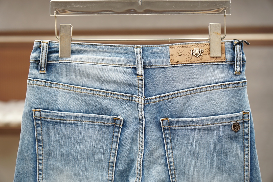 로로피아나 남성 반바지 133061 Loro Piana Shorts 썸네일 이미지