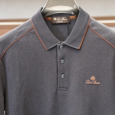 Loro Piana-12026ss新品上线🔥🔥🔥 经典焕新高端磨毛经典Polo衫X利落线条勾勒颈部轮廓,商务正式感拉满 Loro Piana-12026ss新品上线🔥🔥🔥 经典焕新高端磨毛经典Polo衫X利落线条勾勒颈部轮廓,商务正式感拉满