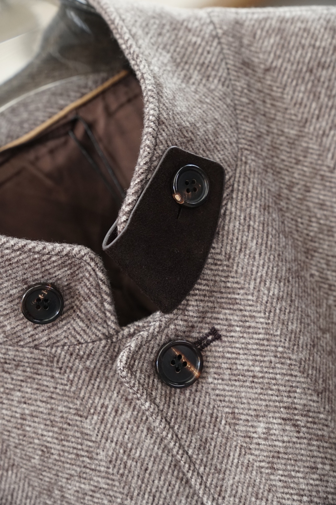 Loro Piana，高端定制羊毛加厚外套🧥🍮🥜加厚羊毛实穿性强 风格独特。🍆🍫🐠材质，质感细腻硬朗光滑！时尚复古风格浓
