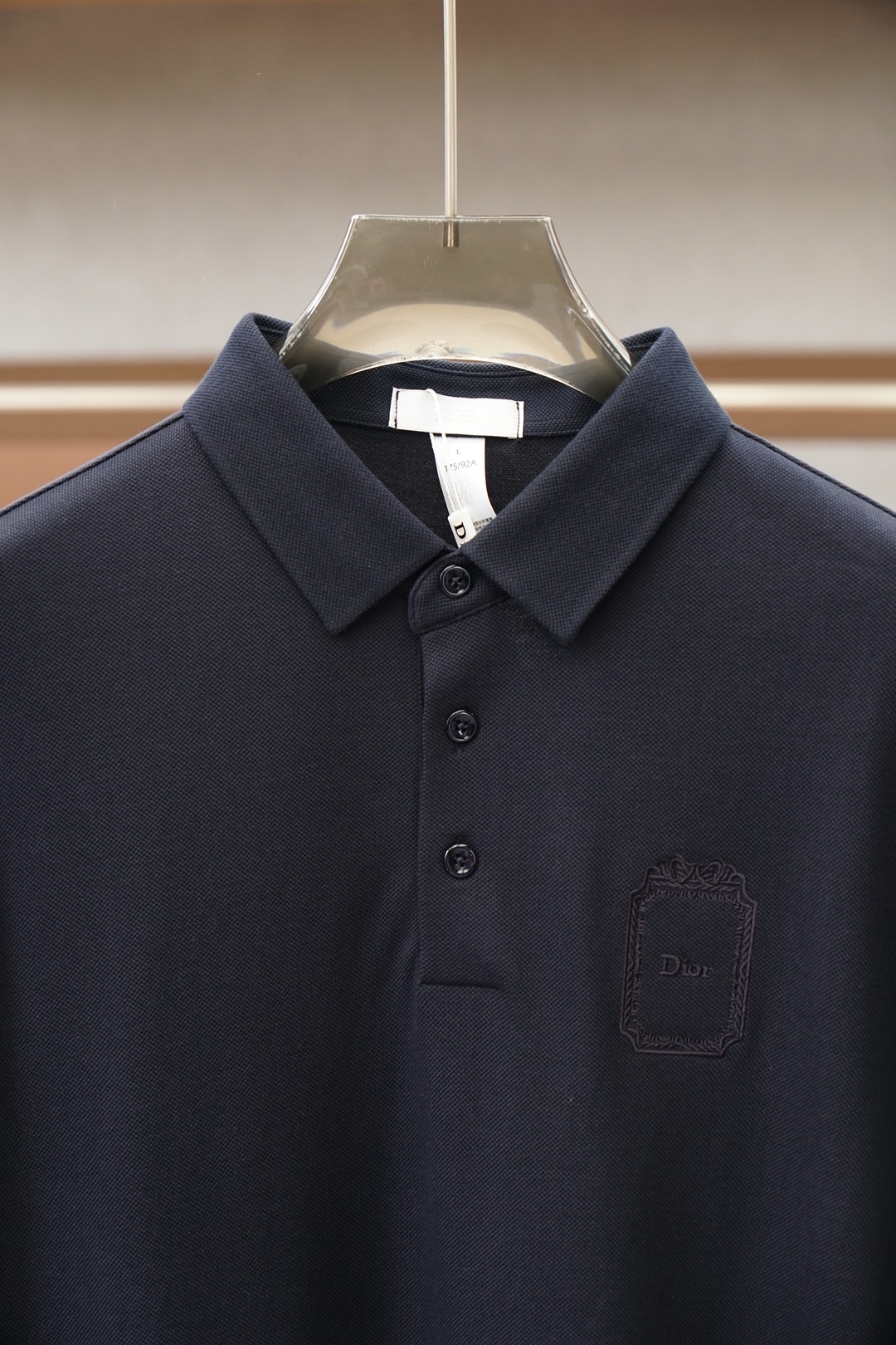 Dior迪奥-2026ss新品上线🔥🔥🔥 经典焕新高端珠地海鸥领Polo衫 面料黑科技，穿出来的舒适奢感，采用双面珠地网