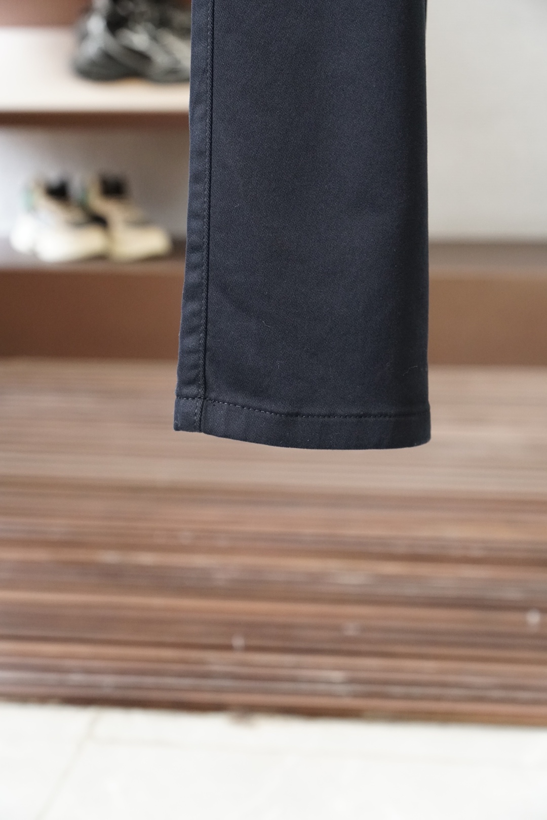 Loro Piana-新款来袭秋冬新款休闲西裤，高端定制系列。进口高密度纯棉工艺舒适柔软亲肤，笔挺不易起皱，简单明了，后