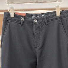 Loro Piana-新款来袭秋冬新款休闲牛仔裤-高端定制系列。进口高密度纯棉工艺舒适柔软亲肤,笔挺不易起皱,简单明了, Loro Piana-新款来袭秋冬新款休闲牛仔裤-高端定制系列。进口高密度纯棉工艺舒适柔软亲肤,笔挺不易起皱,简单明了,