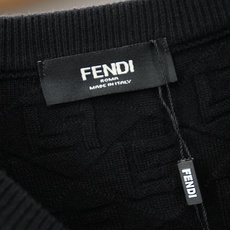 Fendi芬迪/2026秋冬新款毛衣!✋💐💐优质超细羊毛不扎可直接贴身穿,官款同款潮爆时尚,休闲圆领款式,日常搭配出街轻 Fendi芬迪/2026秋冬新款毛衣!✋💐💐优质超细羊毛不扎可直接贴身穿,官款同款潮爆时尚,休闲圆领款式,日常搭配出街轻