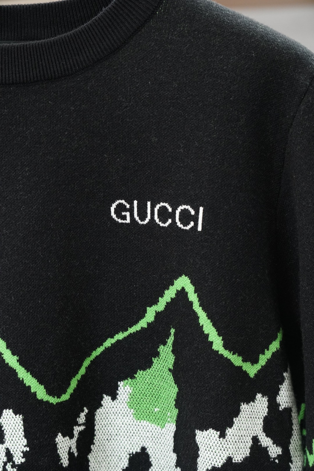 Gucci古奇/2026秋冬新款毛衣！✋💐💐优质超细羊毛不扎可直接贴身穿，官款同款潮爆时尚，休闲圆领款式，日常搭配出街轻