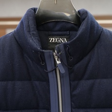 杰尼亚-ZEGNA 2026秋冬爆款羊毛马甲 😎⚡️✨ZEGNA这款马甲面料甄选澳洲进口羊毛%51 杰尼亚-ZEGNA 2026秋冬爆款羊毛马甲 😎⚡️✨ZEGNA这款马甲面料甄选澳洲进口羊毛%51