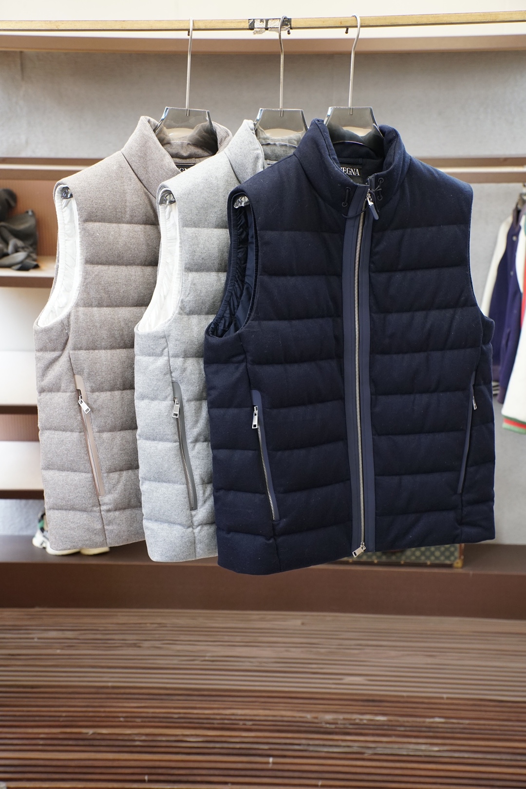 杰尼亚-ZEGNA 2026秋冬爆款羊毛马甲             ZEGNA这款马甲面料甄选澳洲进口羊毛%51新疆长