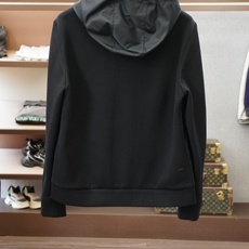 蒙口/Moncler 🌈✨🪐😎26秋冬拼接针织连帽外套 袖子混纺羊毛+尼龙面料,品牌logo 日常休闲穿搭高级耐看 蒙口/Moncler 🌈✨🪐😎26秋冬拼接针织连帽外套 袖子混纺羊毛+尼龙面料,品牌logo 日常休闲穿搭高级耐看
