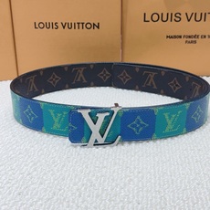 品名:LV..路易..威登💕原单 材质:原单牛皮腰带 百分百头层牛皮腰带✨保证真皮钢扣,专柜原单品质、做 品名:LV..路易..威登💕原单 材质:原单牛皮腰带 百分百头层牛皮腰带✨保证真皮钢扣,专柜原单品质、做