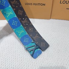 品名:LV..路易..威登💕原单 材质:原单牛皮腰带 百分百头层牛皮腰带✨保证真皮钢扣,专柜原单品质、做 品名:LV..路易..威登💕原单 材质:原单牛皮腰带 百分百头层牛皮腰带✨保证真皮钢扣,专柜原单品质、做