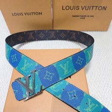 品名:LV..路易..威登💕原单 材质:原单牛皮腰带 百分百头层牛皮腰带✨保证真皮钢扣,专柜原单品质、做 品名:LV..路易..威登💕原单 材质:原单牛皮腰带 百分百头层牛皮腰带✨保证真皮钢扣,专柜原单品质、做