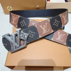 品名:LV..路易..威登💕原单 材质:原单牛皮腰带 百分百头层牛皮腰带✨保证真皮钢扣,专柜原单品质、做 品名:LV..路易..威登💕原单 材质:原单牛皮腰带 百分百头层牛皮腰带✨保证真皮钢扣,专柜原单品质、做