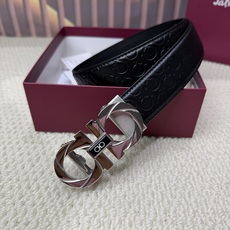 品名:Ferrgamo..菲拉格慕·腰带✈️自动带·皮带 型号:自动扣,纯钢材质自动扣,头层牛皮,自动带身 材料:🐂百分 品名:Ferrgamo..菲拉格慕·腰带✈️自动带·皮带 型号:自动扣,纯钢材质自动扣,头层牛皮,自动带身 材料:🐂百分