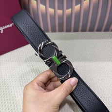 品名:Ferrgamo..菲拉格慕·腰带✈️自动带·皮带 型号:自动扣,纯钢材质自动扣,头层牛皮,自动带身 材料:🐂百分 品名:Ferrgamo..菲拉格慕·腰带✈️自动带·皮带 型号:自动扣,纯钢材质自动扣,头层牛皮,自动带身 材料:🐂百分
