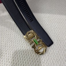 品名:Ferrgamo..菲拉格慕·腰带✈️自动带·皮带 型号:自动扣,纯钢材质自动扣,头层牛皮,自动带身 材料:🐂百分 品名:Ferrgamo..菲拉格慕·腰带✈️自动带·皮带 型号:自动扣,纯钢材质自动扣,头层牛皮,自动带身 材料:🐂百分