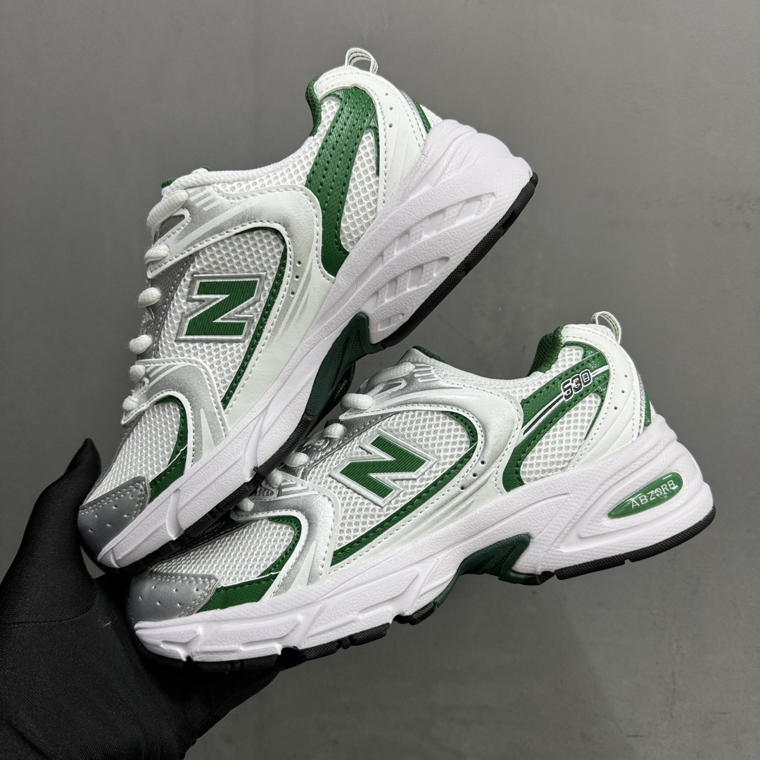 NO:237009,Spot in stock Pure original version #Korean order Differentiate wrong pig killing version New Balance 530 Retro running shoes Xiaohongshu hits the official website sold out This pair of shoes is indeed one of the classic retro styles of NB. It is interpreted with new technology to successfully create the 530 shoe model. The upper is maintained at the basic lines and layer structure of 530, while using a simpler and smoother design language JZR Item number MR530ENG white and green Size 36 37 37.5 38 38.5 39 40 40.5 41.5 42 42.5 43 44 44.5 45, Dad shoes19860909档口现货 纯原版本 #韩国订单 区别错误杀猪版本 New Balance 530 复古跑鞋 小红书爆款 官网售罄 这双鞋确实是NB家经典复古款式之一,以全新科技诠释,成功打造530鞋款,鞋面在保持530基本线条和片层结构的同时,采用更为简洁、流畅的设计语言JZR 货号MR530ENG白绿 尺码36 37 37.5 38 38.5 39 40 40.5 41.5 42 42.5 43 44 44.5 45,老爹鞋,Women's Shoes