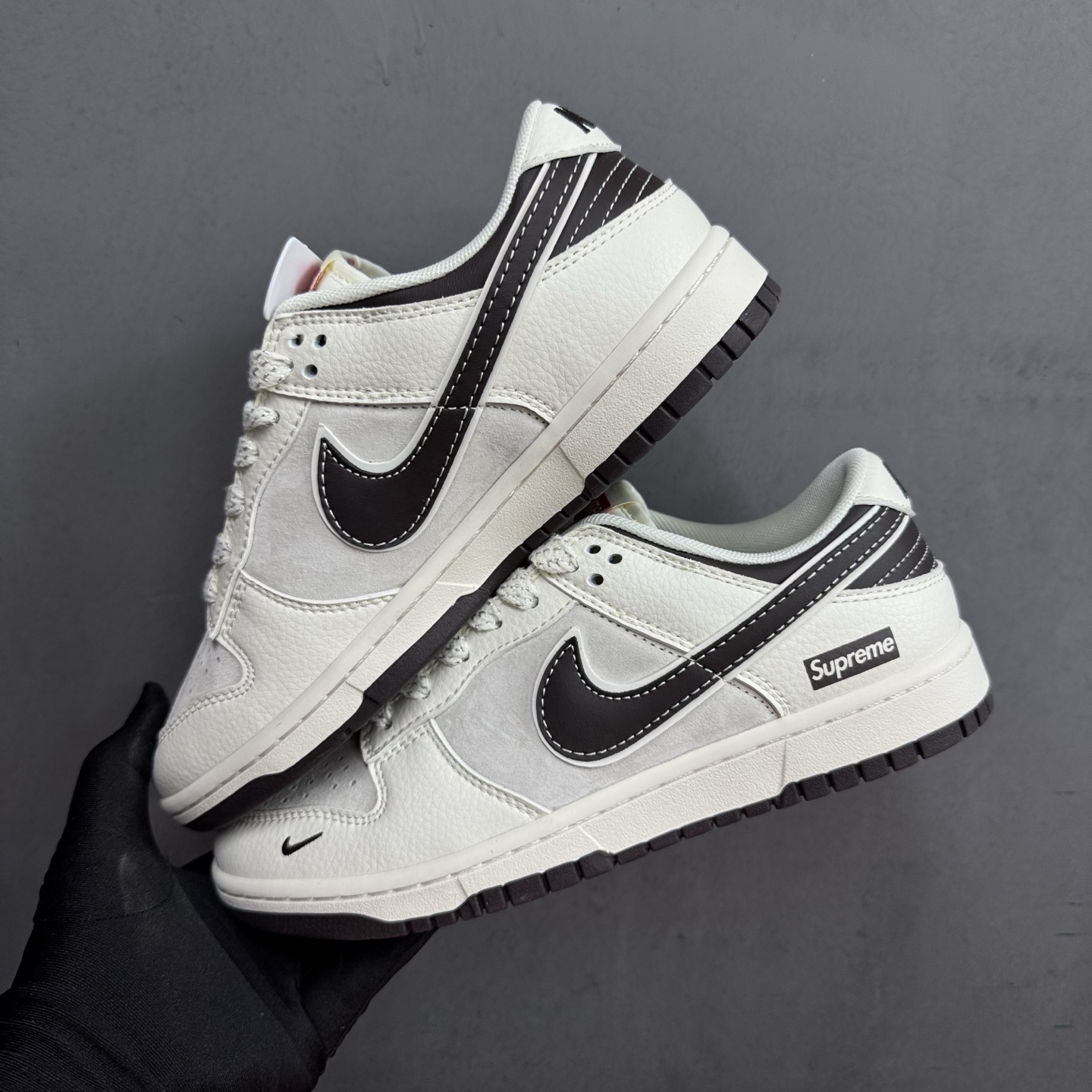 NO:236998,Spot stock (new color) SB custom board shoes Co-branded model NIKE DUNK LOW ATOMIC Couple model Customized co-branded Yuan box version High cleanliness High cost performance beyond your expectations Materials are absolutely unambiguous Original last cardboard Original shoe box Customized hardware accessories Original sole Product number xx9934 034 Size 36 36.5 37.5 38 38.5 39 40 40.5 41 42 42.5 43 44 44.5 45, casual shoes/sports shoes, tom ford, sneakers19860909档口现货（新颜色） SB定制板鞋 联名款 NIKE DUNK LOW ATOMIC 情侣款 定制联名 元盒版本 高清洁度 超乎所想的高性价比 用料绝不含糊 原楦头原纸板 原装鞋盒 定制五金配件 原厂鞋底 货号xx9934 034 尺码36 36.5 37.5 38 38.5 39 40 40.5 41 42 42.5 43 44 44.5 45,休闲鞋/运动鞋,tom ford,sneakers,Women's Shoes