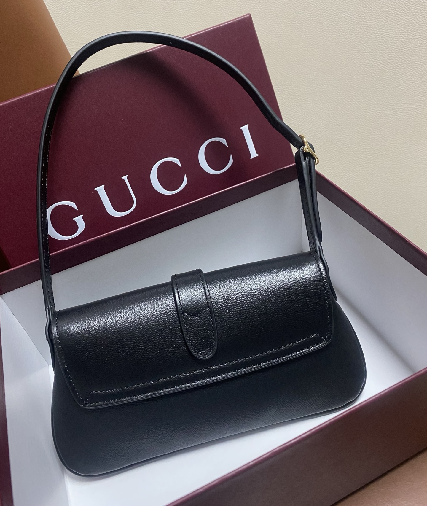 Gucci Jackie Black 21 5cm shoulder everyday