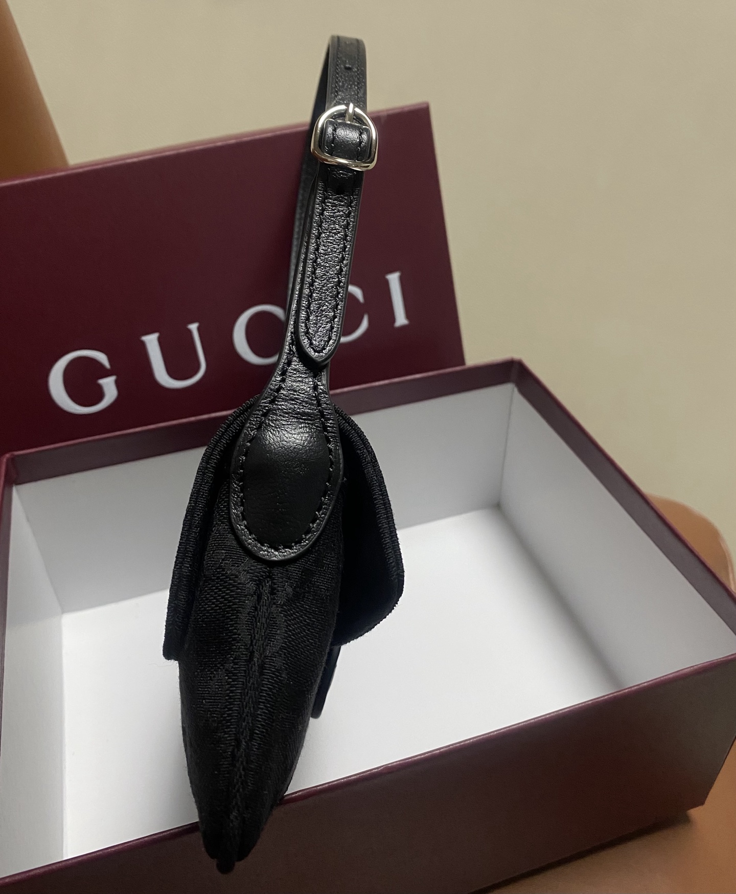 Gucci Jackie Black GG canvas 21 5cm shoulder everyday