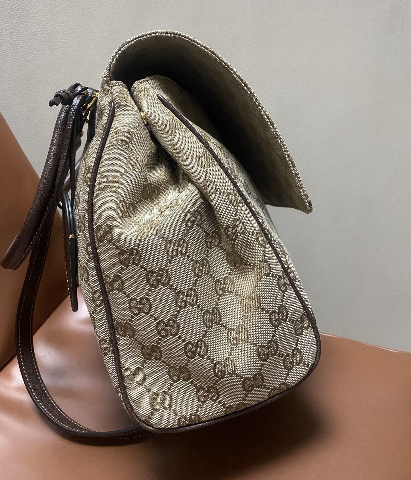 Gucci 1955 Horsebit Beige Ebony GG Supreme with Web stripe 37cm shoulder everyday