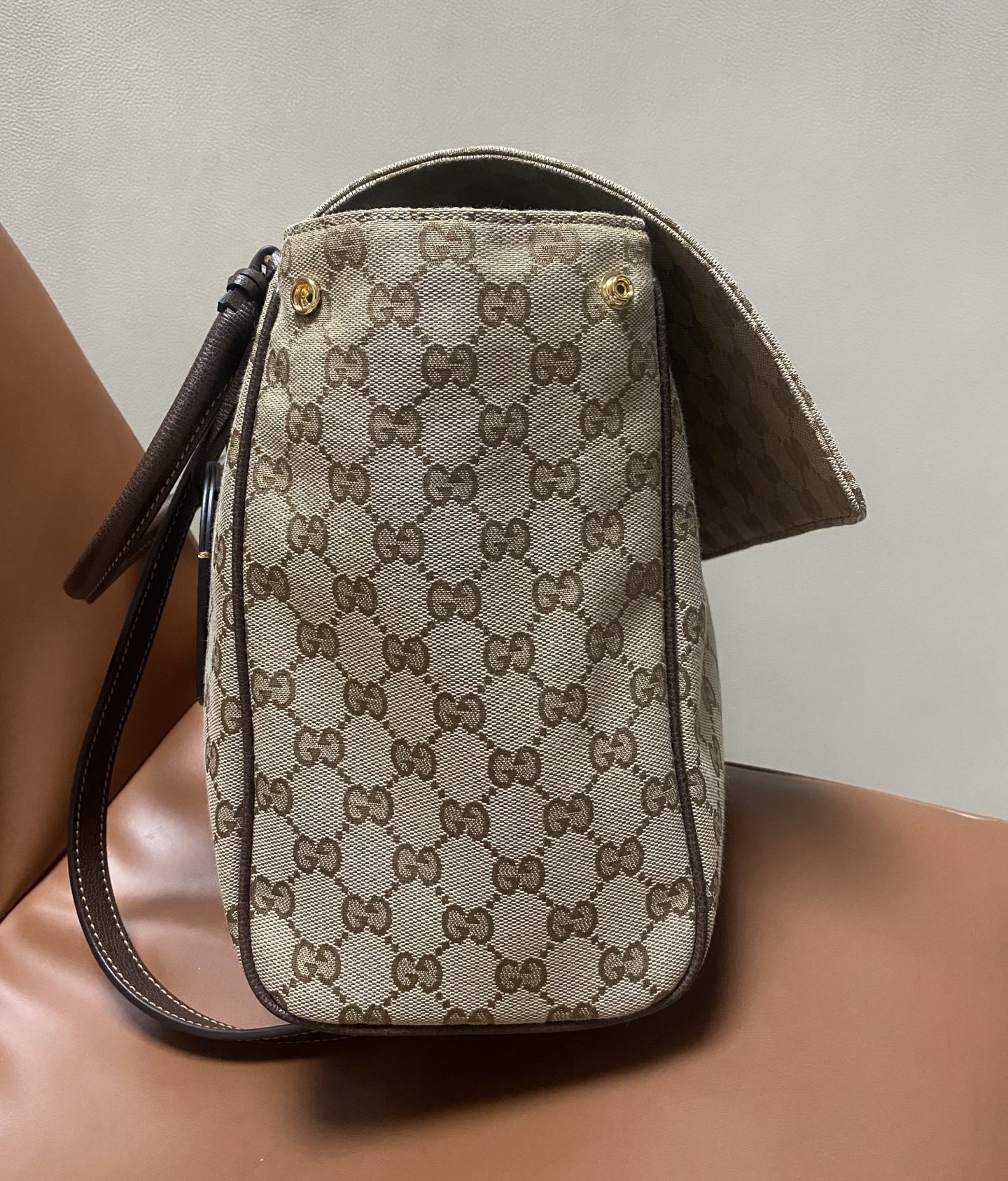 Gucci 1955 Horsebit Beige Ebony GG Supreme with Web stripe 37cm shoulder everyday