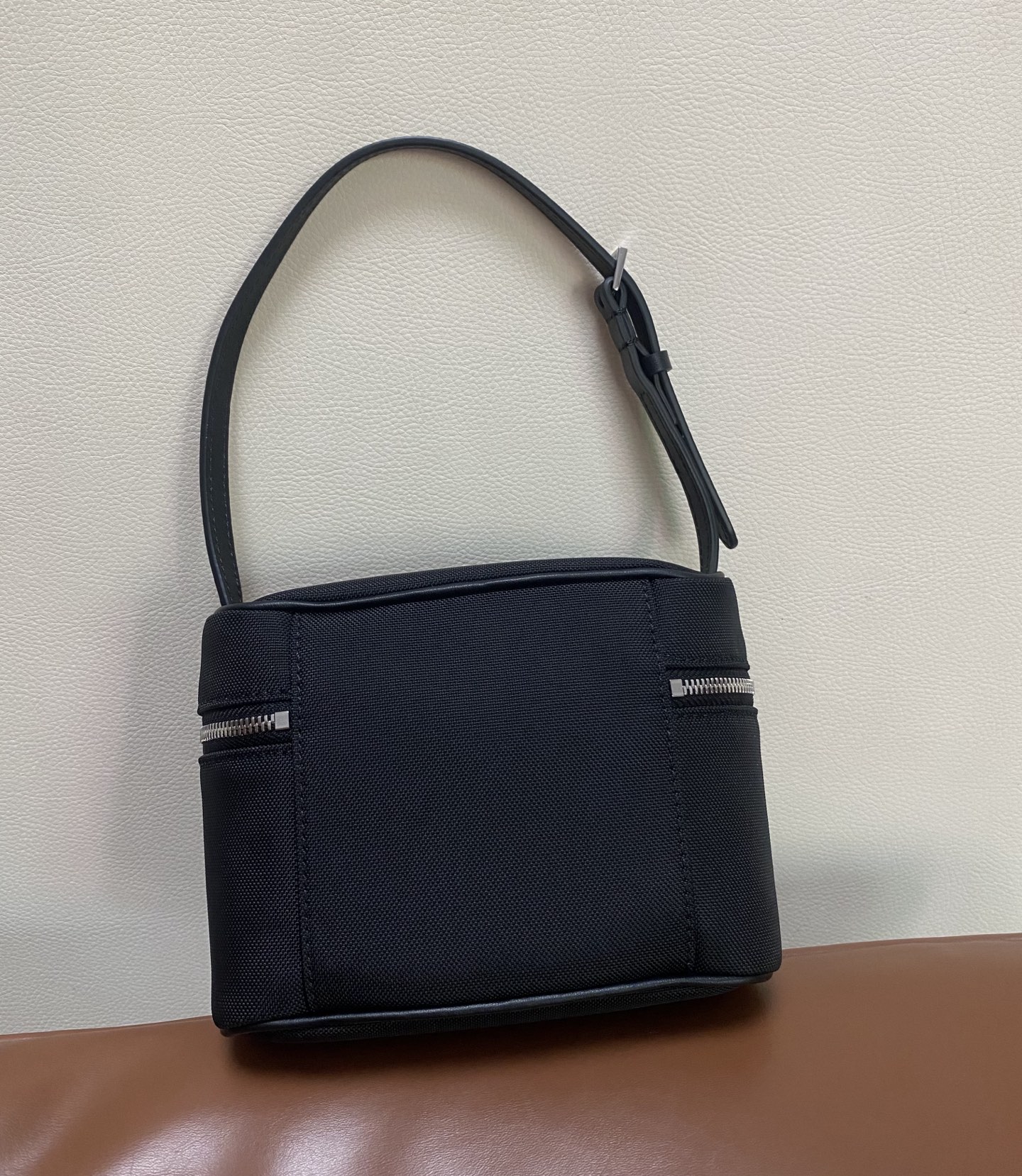 Gucci Tag Black 16cm shoulder everyday