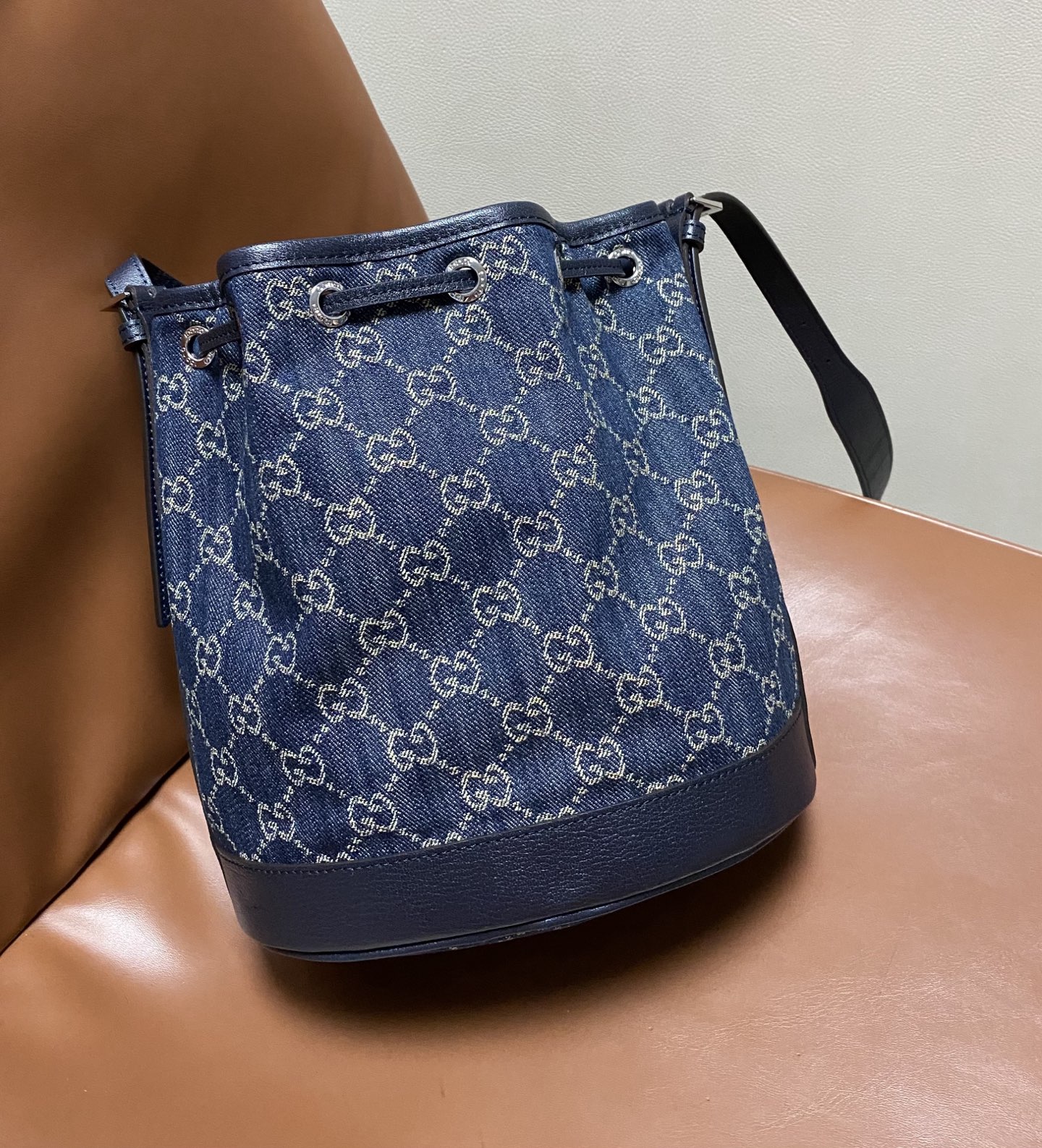 Gucci Venice Blue denim GG 21cm crossbody everyday